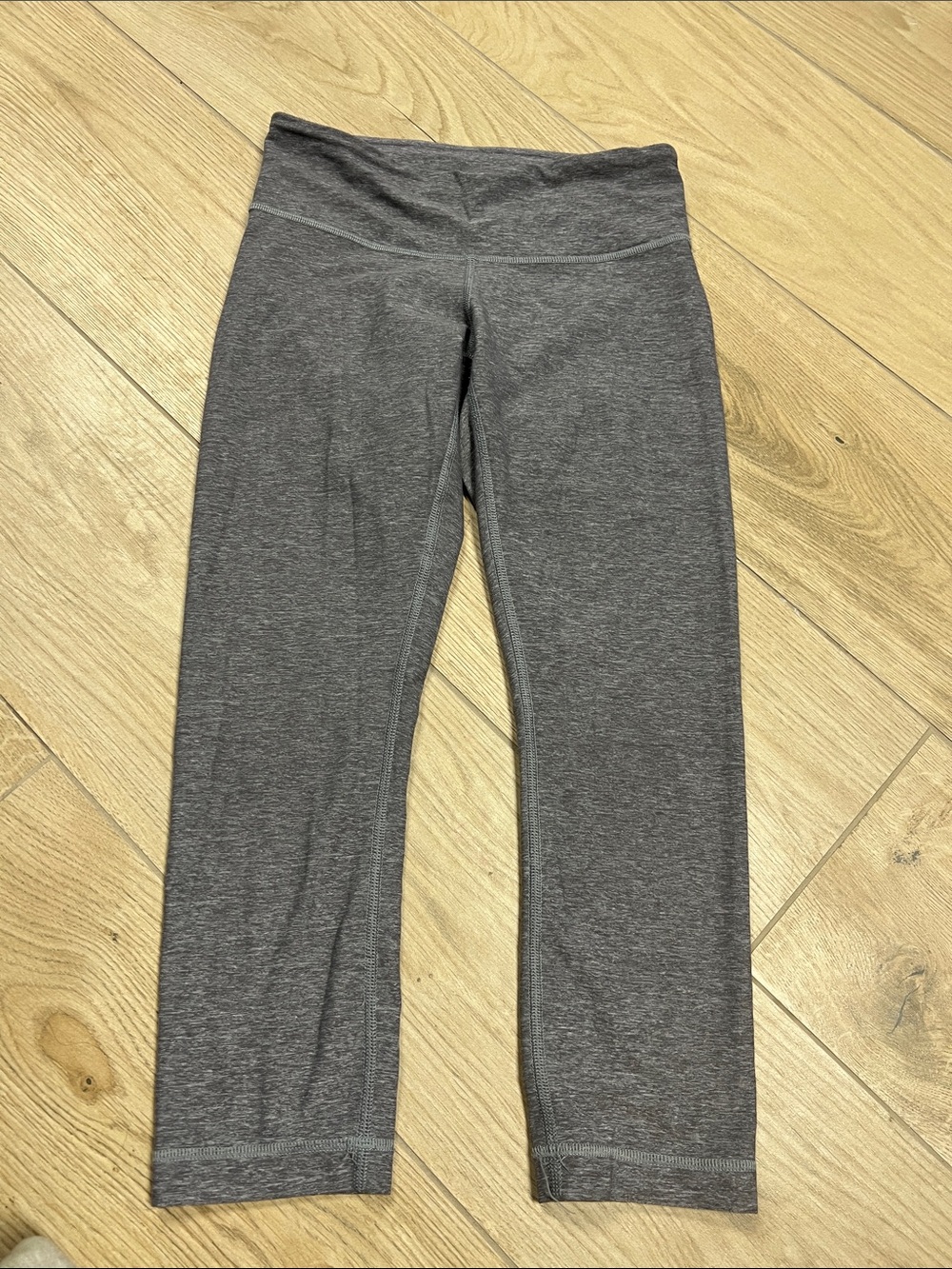 lululemon athletica Women's Heather Charcoal Capri Leggings